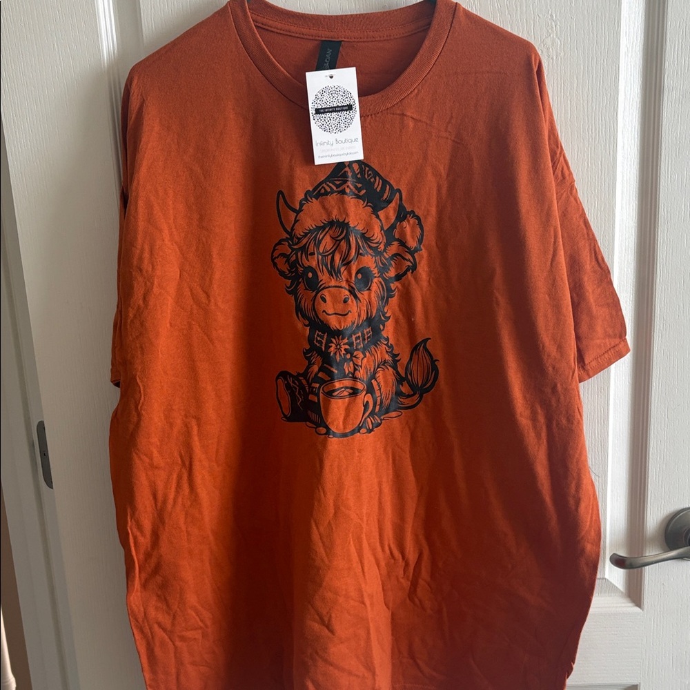 NWT Orange Graphic ladies winter cowT-Shirt